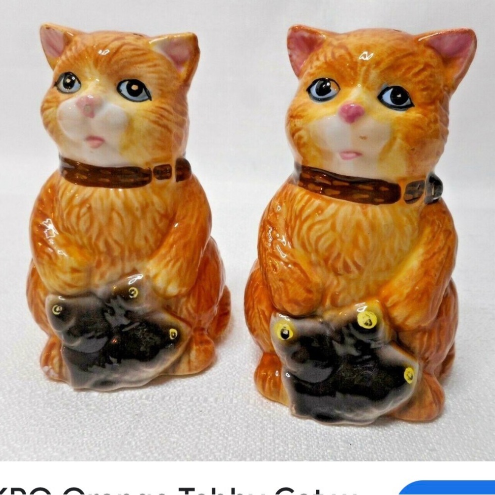 Vintage Cat Salt and Pepper Shakers